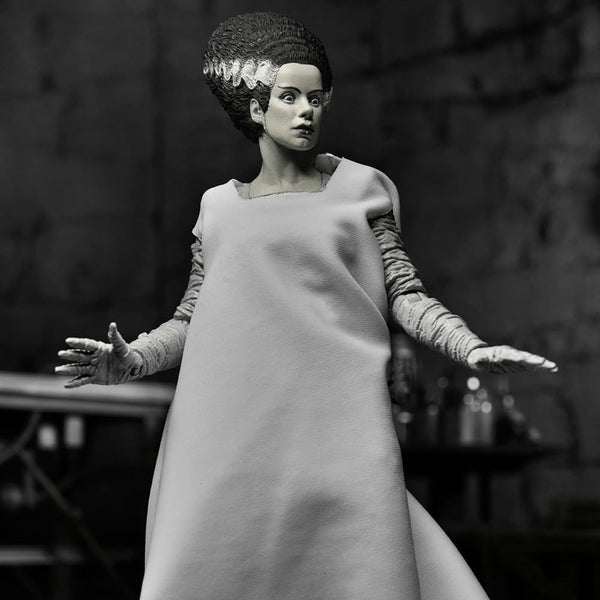 Frankenstein and hot Bride of Frankenstein figures