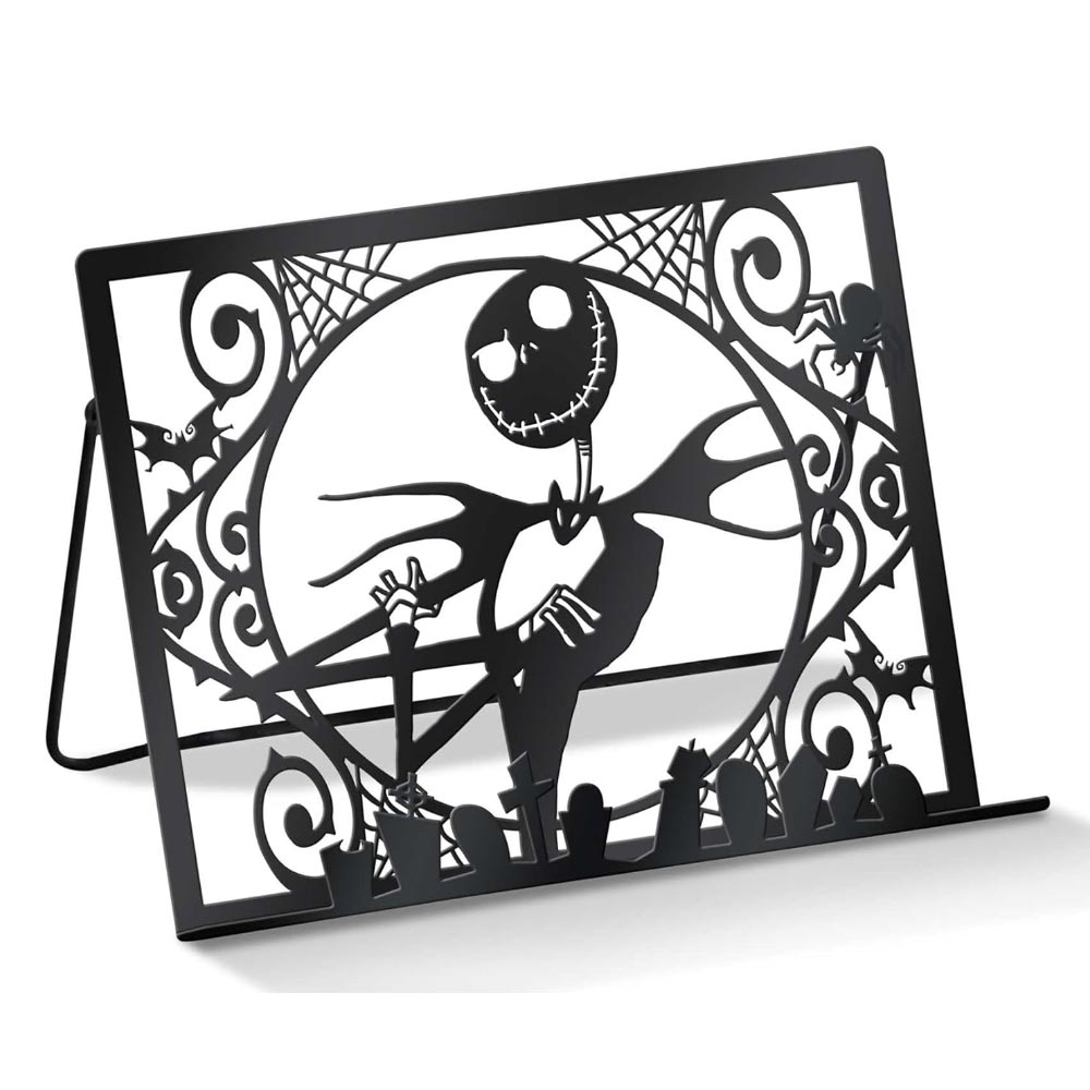 TIM BURTON'S THE NIGHTMARE BEFORE CHRISTMAS: THE OFFICIAL COOKBOOK GIFT SET
