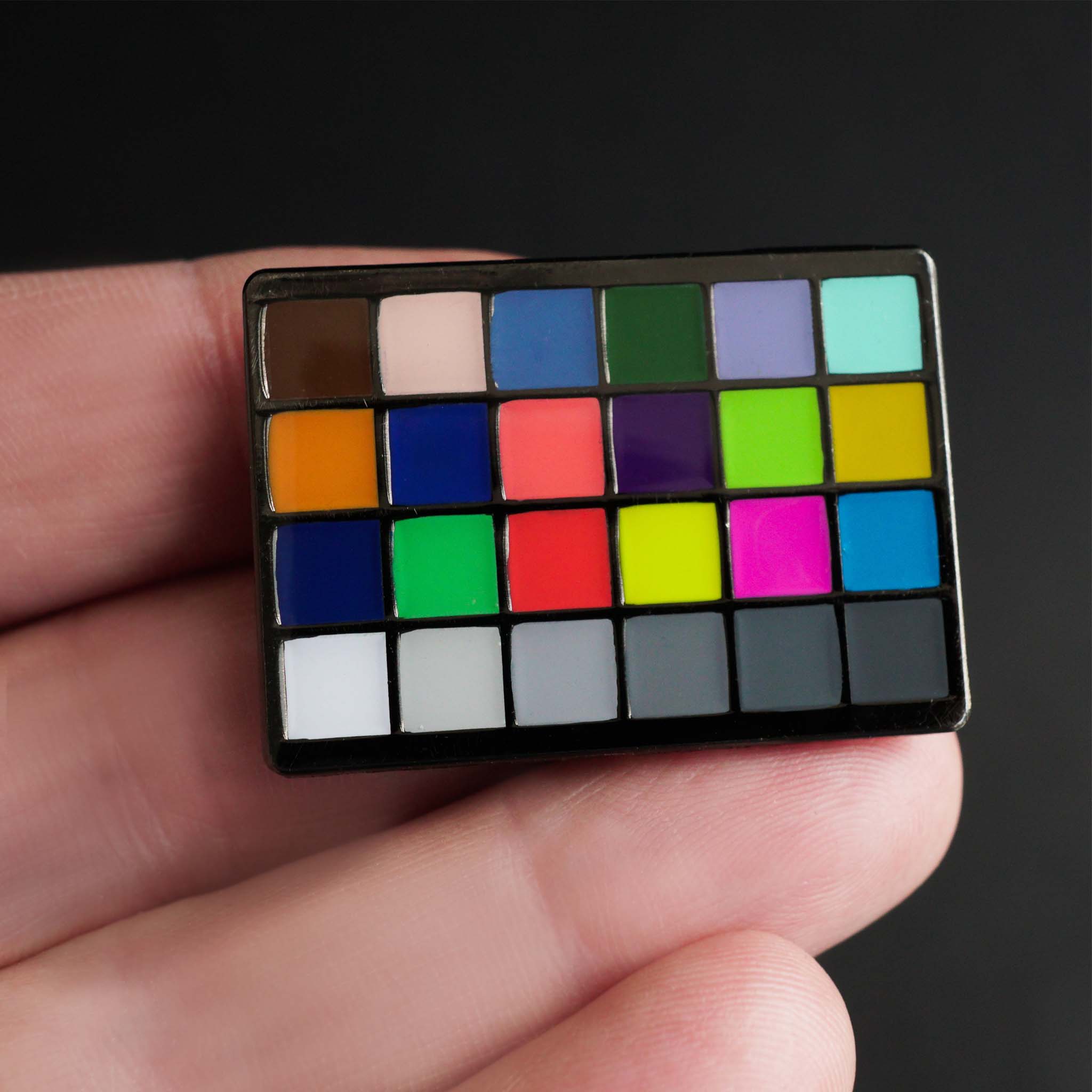 Colores Pin